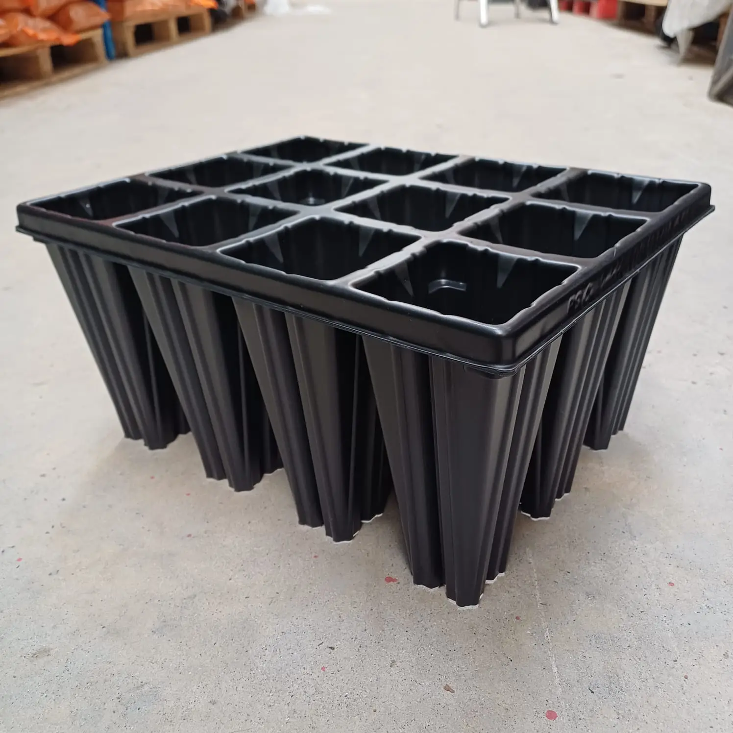Quickpot Tree Trays - 12 Cavity 650ml